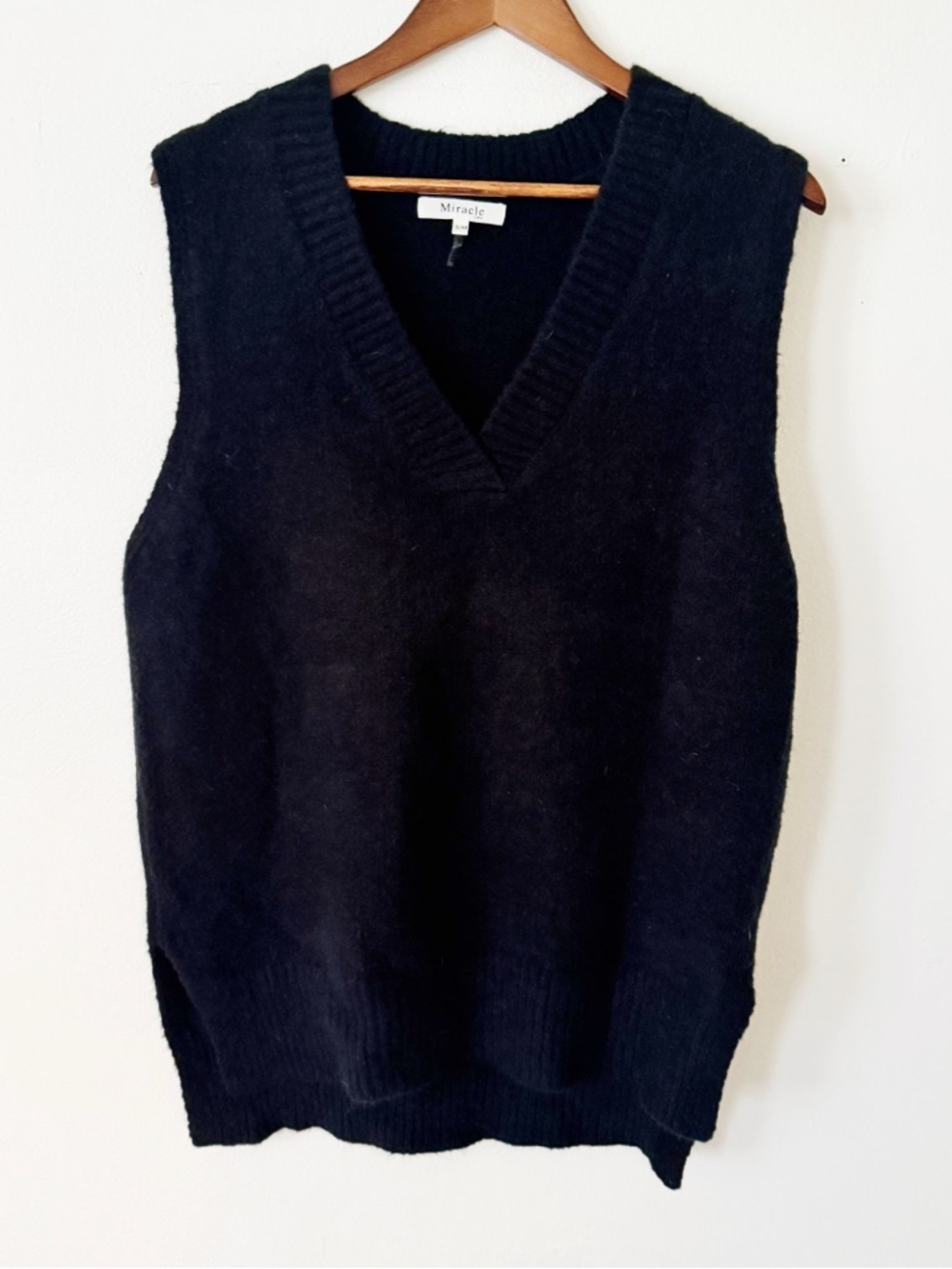 Miracle Black V-Neck Knit Sweater Vest S/M